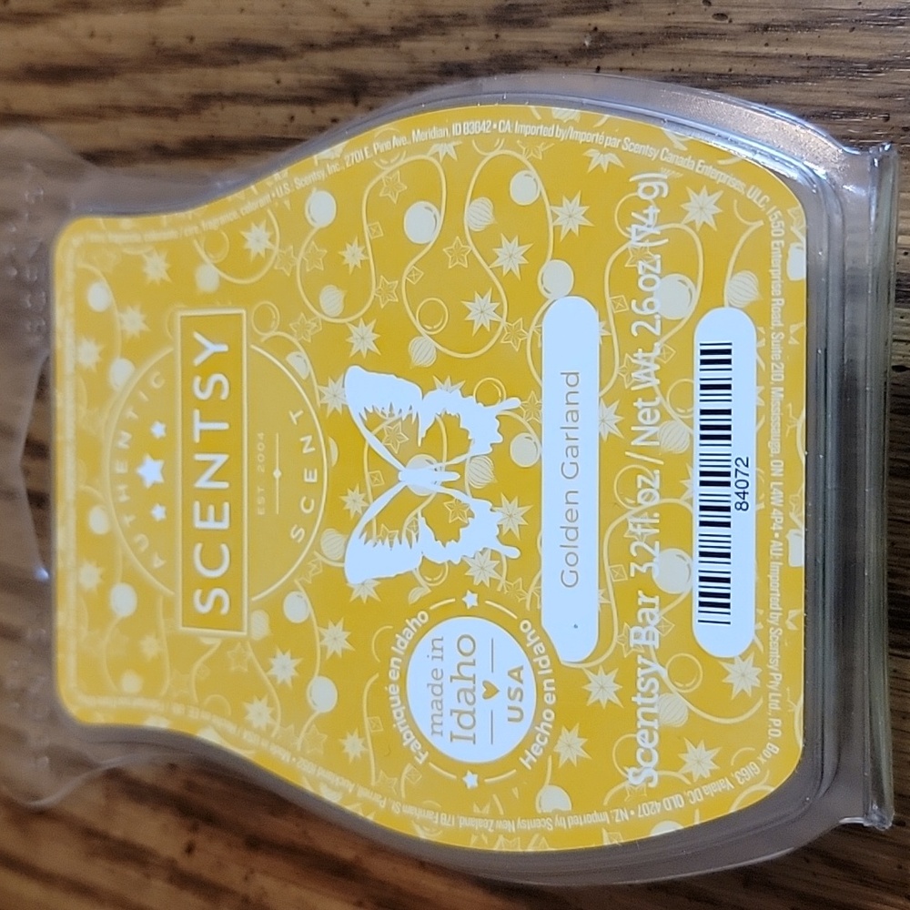 Scentsy Golden Garland Wax Bar BRAND NEW
